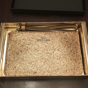 BRAND NEW COACH WRISTLET